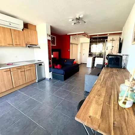 Heliopolis C41 - Studio, Place De Parking Privee, Terrasse Vue - 2 A 4 Personnes Au Pied De La شقة آجد